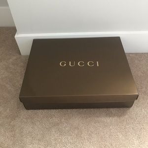 Gucci box